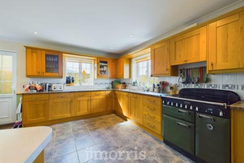 CAM01583G0-PR0113-STILL009.jpg