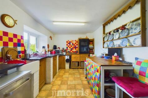 Kitchen / Utility