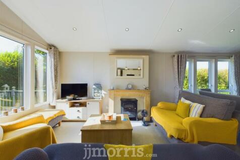 Open Plan Living/Dining