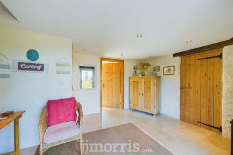 CAM01583G0-PR0179-STILL005.jpg