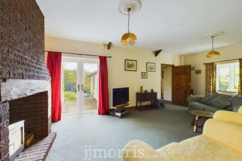 CAM01583G0-PR0197-STILL003.jpg