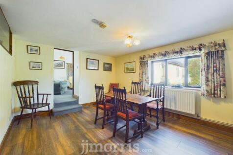 CAM01583G0-PR0197-STILL001.jpg
