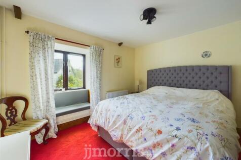 CAM01583G0-PR0197-STILL006.jpg