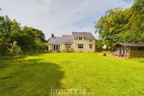 CAM01583G0-PR0147-STILL017.jpg