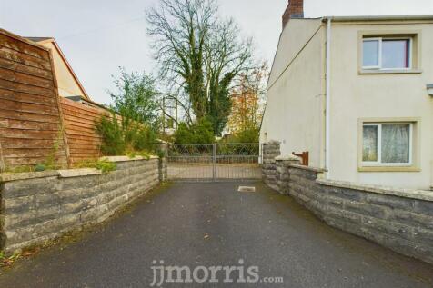 CAM01583G0-PR0205-STILL003.jpg