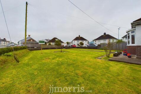 CAM01583G0-PR0175-STILL015.jpg