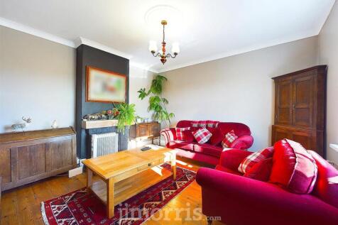 CAM01583G0-PR0225-STILL015.jpg