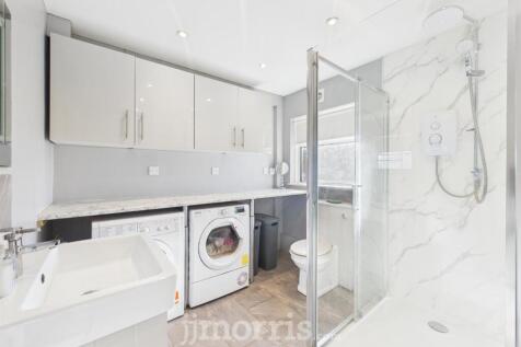 Shower Room / Utility