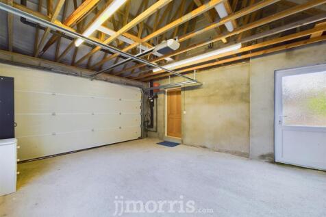 Integral Garage