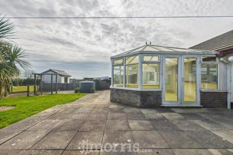 CAM01583G0-PR0245-STILL014.jpg