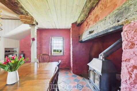 CAM02878G0-PR0012-STILL021.jpg