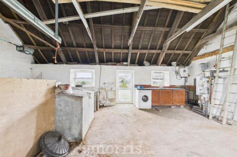 CAM02878G0-PR0021-STILL014.jpg