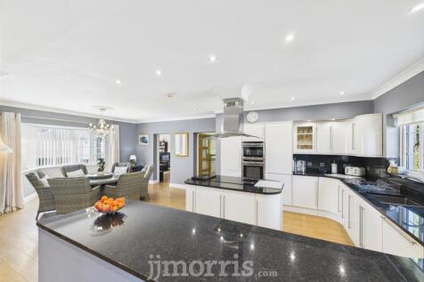 Open Plan Kitchen/Diner/Lounge