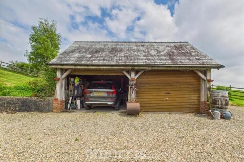 Double Garage
