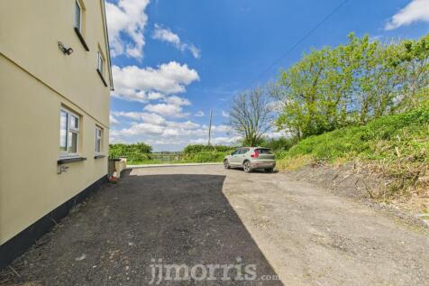 CAM02878G0-PR0027-STILL018.jpg