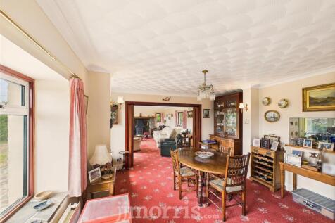 CAM02878G0-PR0033-STILL005.jpg