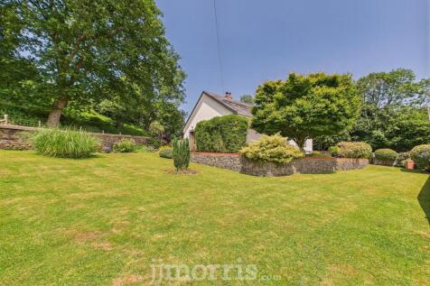CAM02878G0-PR0049-STILL047.jpg
