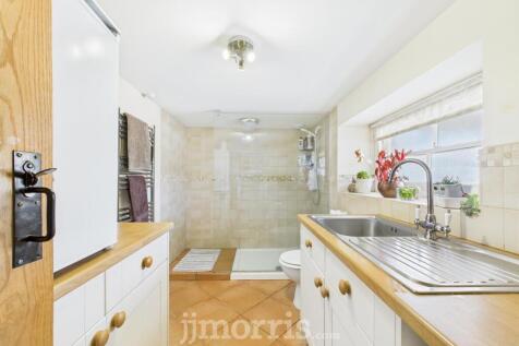 Utility / Shower Room