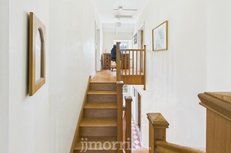 CAM02878G0-PR0023-STILL015 - Copy.jpg