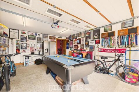 Integral Garage