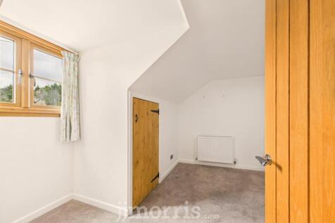 CAM02878G0-PR0062-STILL018.jpg