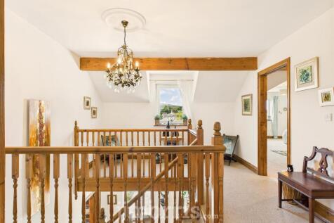 Galleried First Floor Landing