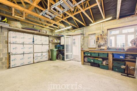CAM02878G0-PR0059-STILL006.jpg
