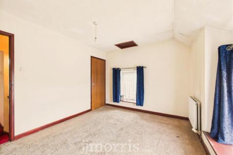 CAM02878G0-PR0068-STILL002.jpg