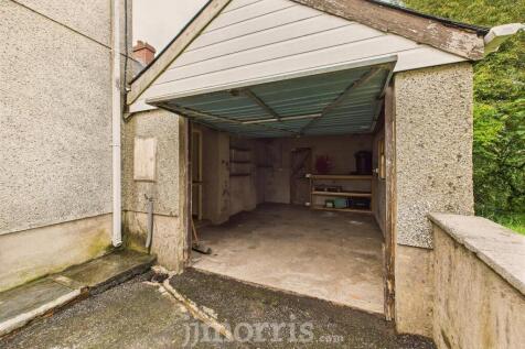 Integral Garage