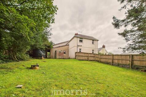 CAM02878G0-PR0068-STILL020.jpg