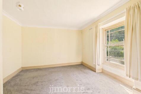 CAM02878G0-PR0069-STILL004.jpg