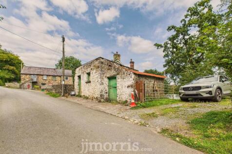 CAM02878G0-PR0069-STILL026.jpg