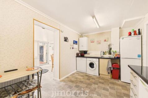 CAM02878G0-PR0070-STILL007.jpg