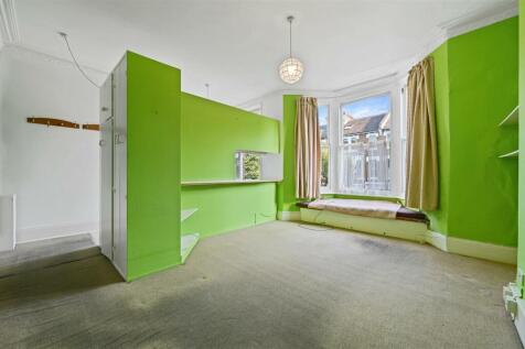 FB - Sterndale Road - BedroomC3 (1).JPG