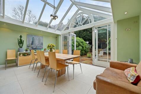 Brook Green - Kitchen.JPG