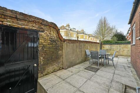 Flat 2 - Garden