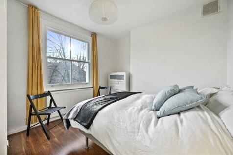 Batoum Gardens - Bedroom3 (1).JPG