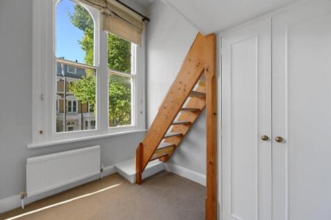 Sinclair Road - Bed.JPG