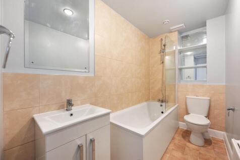 Sinclair Road - Bathroom.JPG