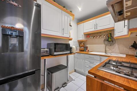 Elsham Road - Kitchen3 (1).JPG