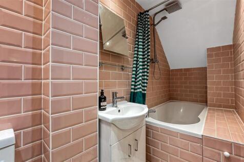 Elsham Road - Bathroom3 (1).JPG