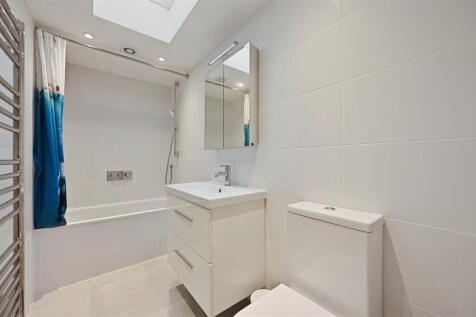 Carthew Road - BathroomB3 (1).JPG