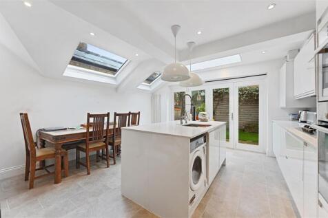 Carthew Road - Kitchen3 (1).JPG