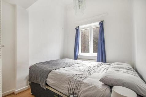 Bedroom - 1.jpg