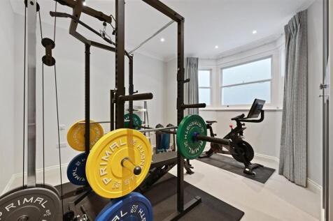 St Stephens Avenue - Gym