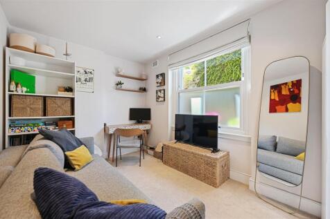 Stanlake Villas - BedroomA3 (1).JPG