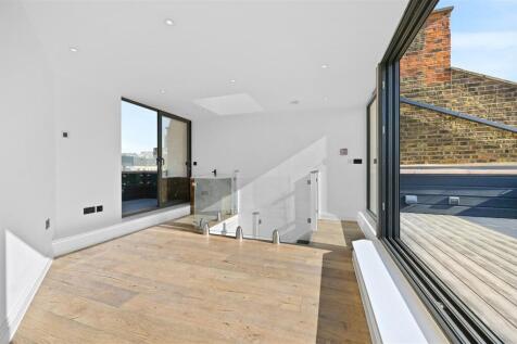 Poplar Grove - Top Floor1 (1).JPG