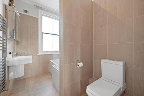 Batoum Gardens - Bathroom3 (1).JPG