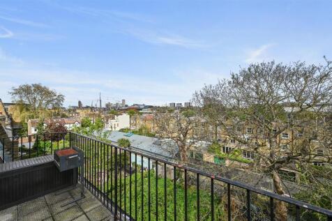 Hammersmith Grove - Balcony1 (1).JPG