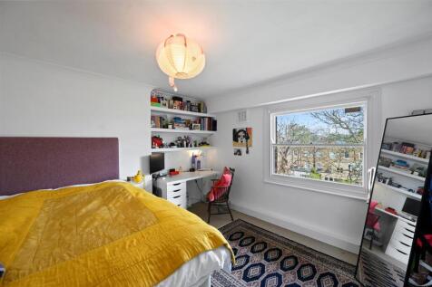 Hammersmith Grove - BedroomB6 (1).JPG
